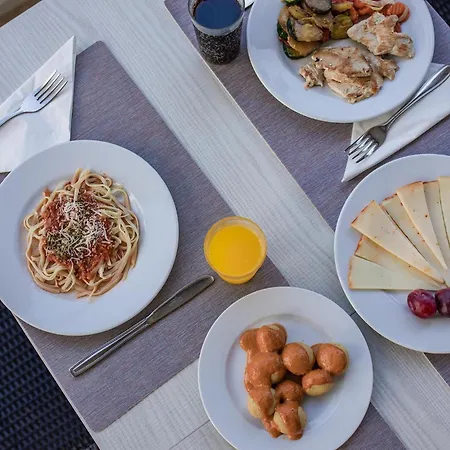 Hotel Servatur Waikiki 4*