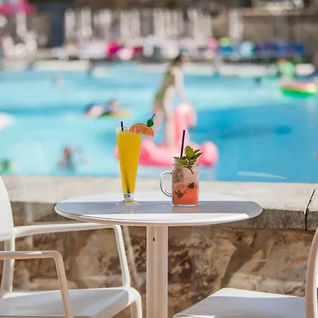 Servatur Waikiki 4*