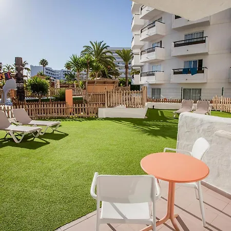 Szálloda Servatur Waikiki 4*