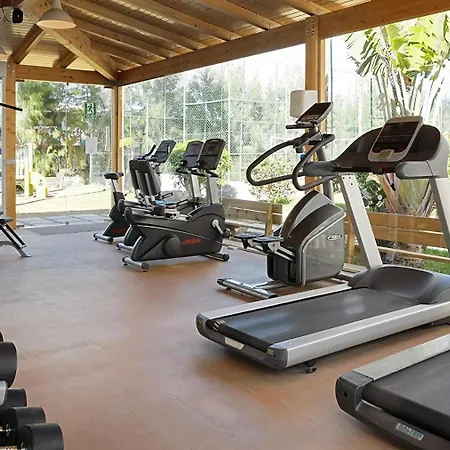 Servatur Waikiki Hotel 4*