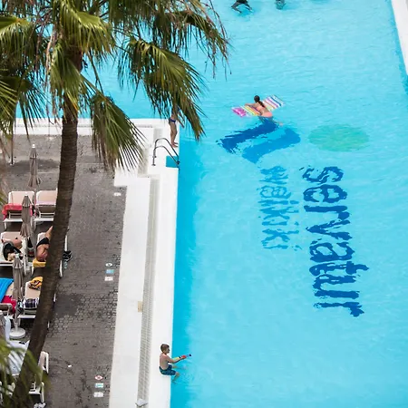 Servatur Waikiki