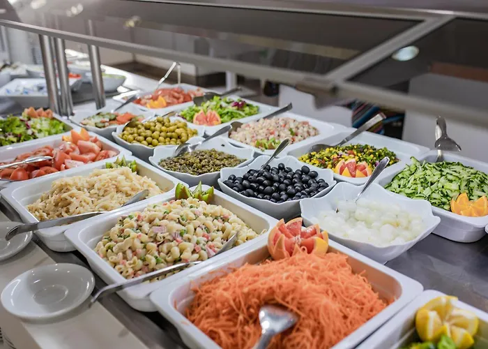 Servatur Waikiki فندق بلايا ديل إنغلز