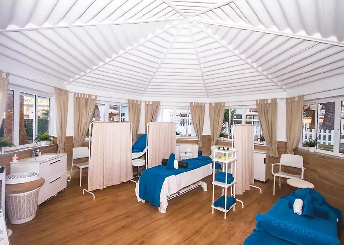 فندق Servatur Waikiki بلايا ديل إنغلز