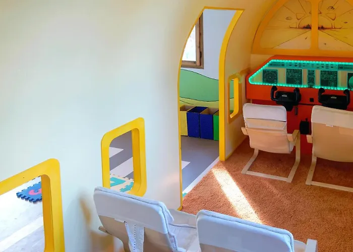 Servatur Waikiki فندق بلايا ديل إنغلز