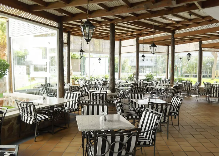 فندق Servatur Waikiki