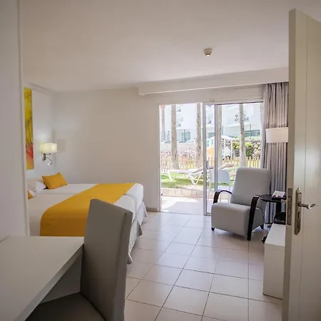 Servatur Waikiki 4*