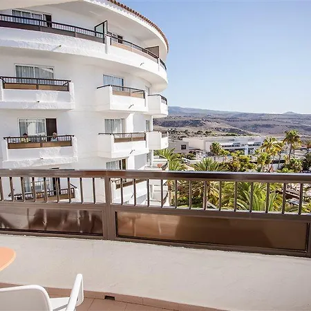 Готель Servatur Waikiki 4*