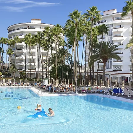 Servatur Waikiki Hotell