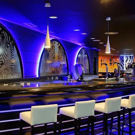 Szálloda Servatur Waikiki 4*
