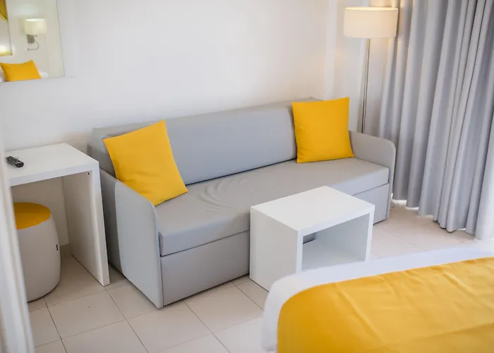 Hotel Servatur Waikiki